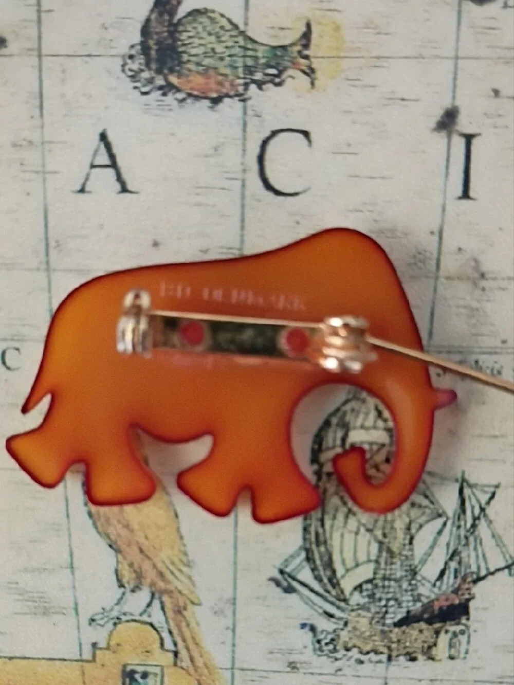 ❤️BUCH DEICHMANN BD DENMARK Bakelite & Rhinestone Eye Elephant Pin Brooch